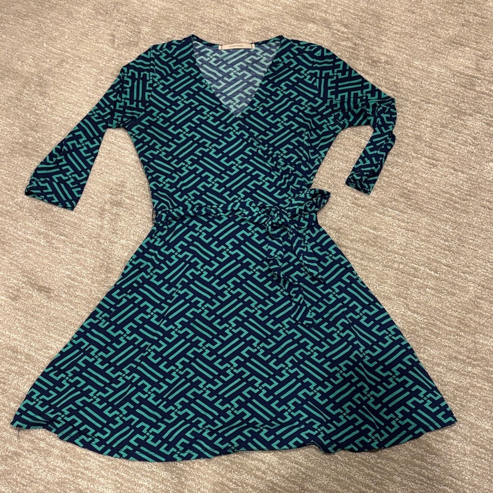 41 Hawthorne one piece dress size medium, green and navy print